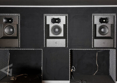 Demo room with MAG Theatron in Belgium